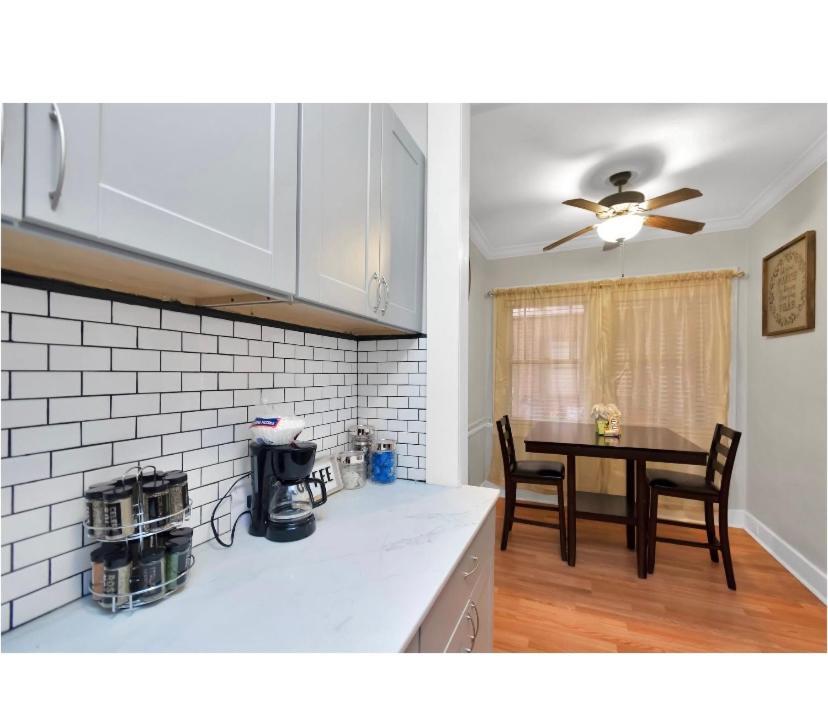 Cozy Downtown Studio By Toyota Center Houston Extérieur photo